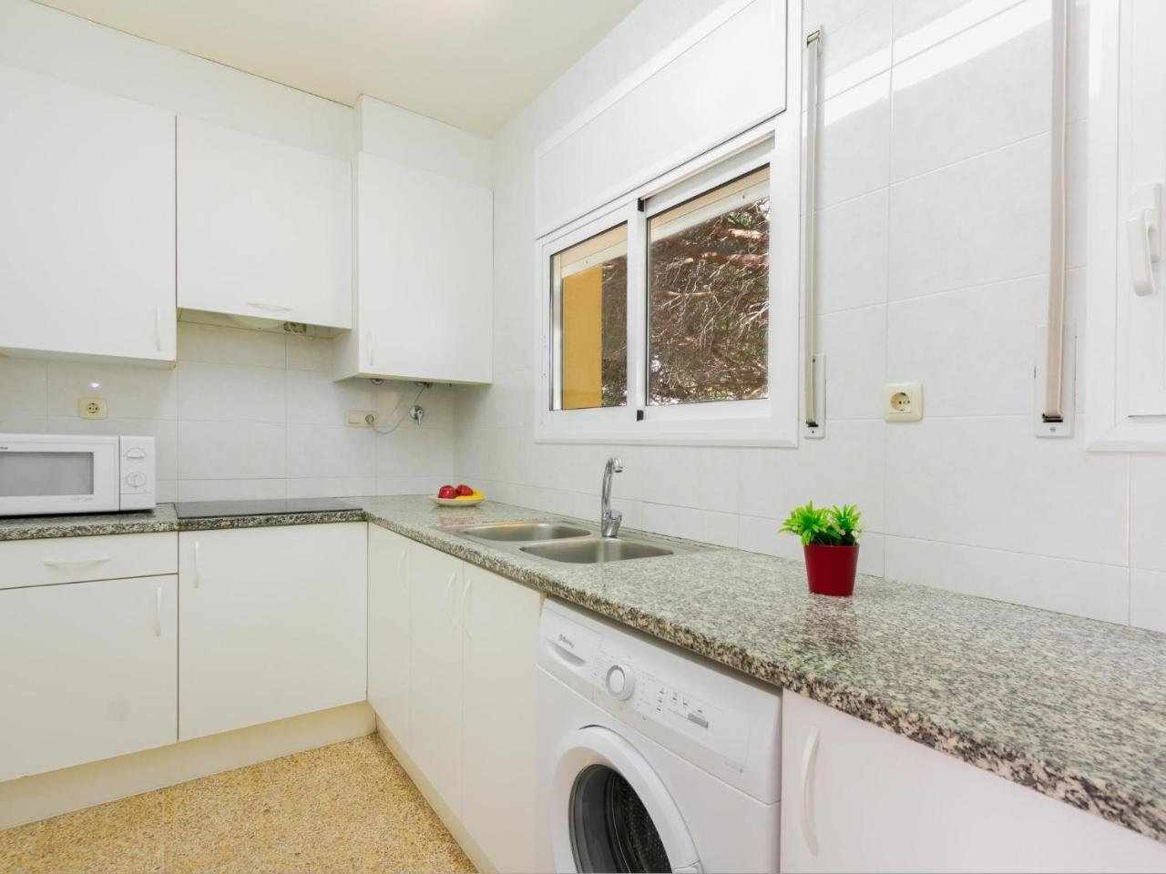 Apartment Velazquez-1 By Interhome Roses Exterior foto